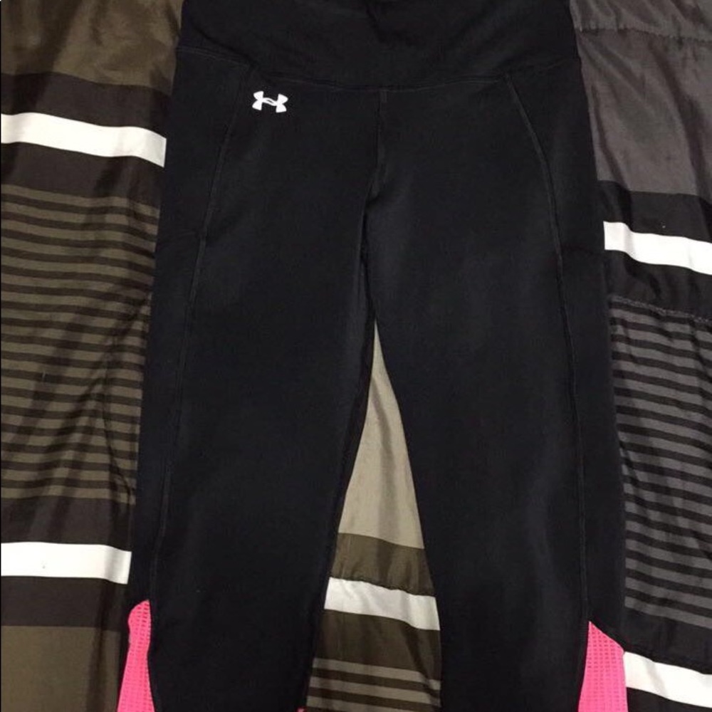 Under Armour Fly-By Compression Crop